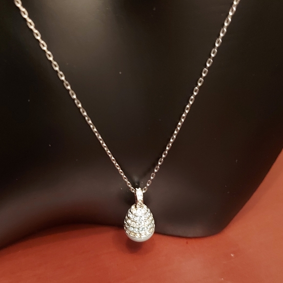 Swarovski teardrop crystal necklace - Picture 3 of 7